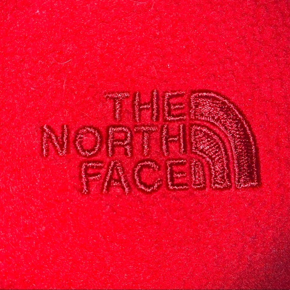 North Face Red Half-Zip Pullover Fleece - Picture 2 of 4